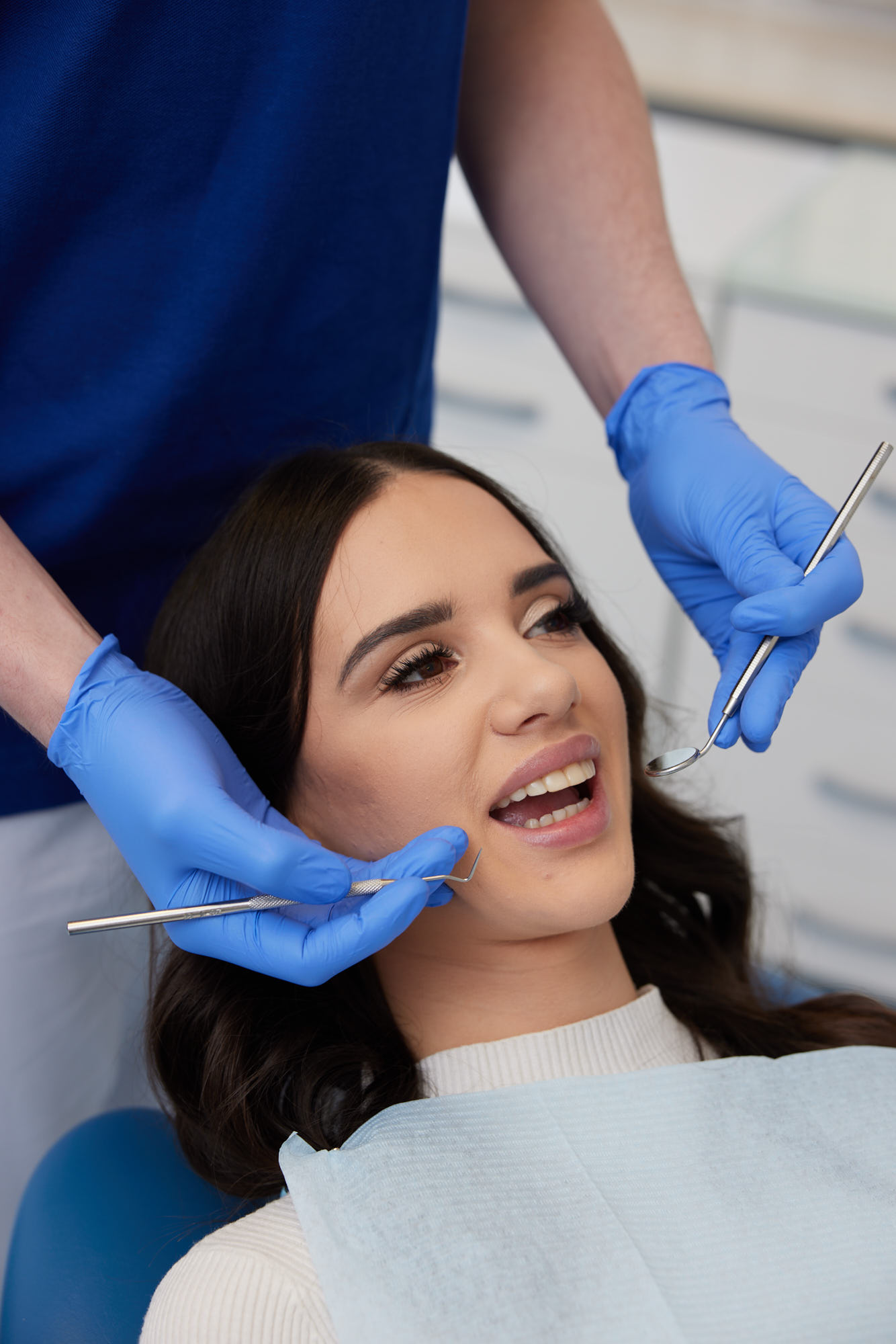 wizyta u dentysty diagnostyka bólu zęba w gabinecie