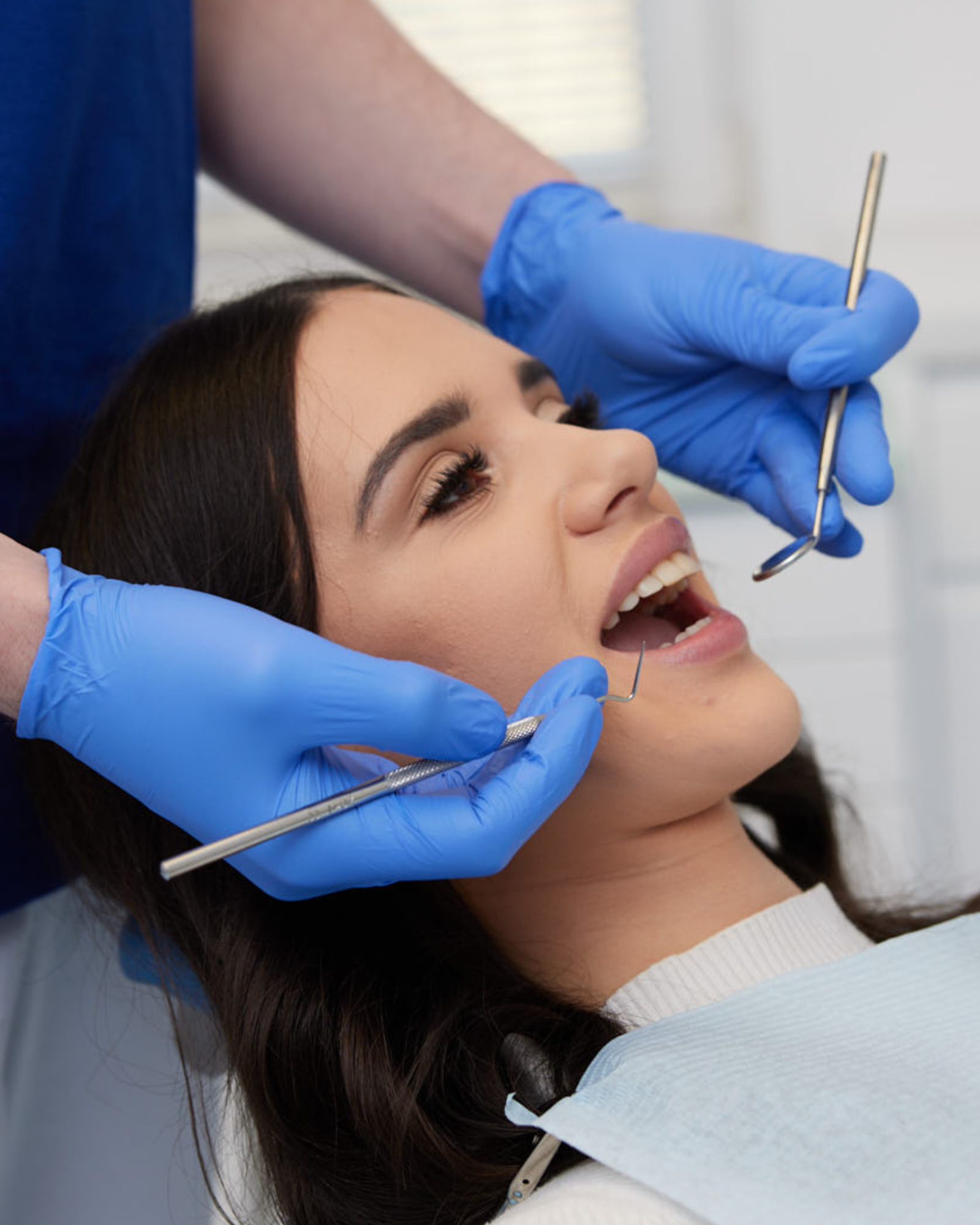 wizyta u dentysty diagnostyka bólu zęba w gabinecie